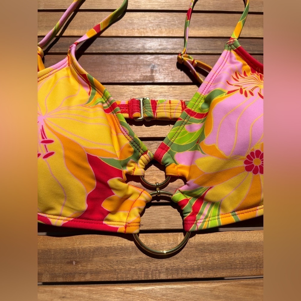 LARGE NWT Sports Illustrated Swim Floral Hawaiiana Bikini Rings Red Yellow Pink - Picture 2 of 6